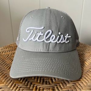 Titleist Pro V1 FJ New Era flex fit medium - large hat cap